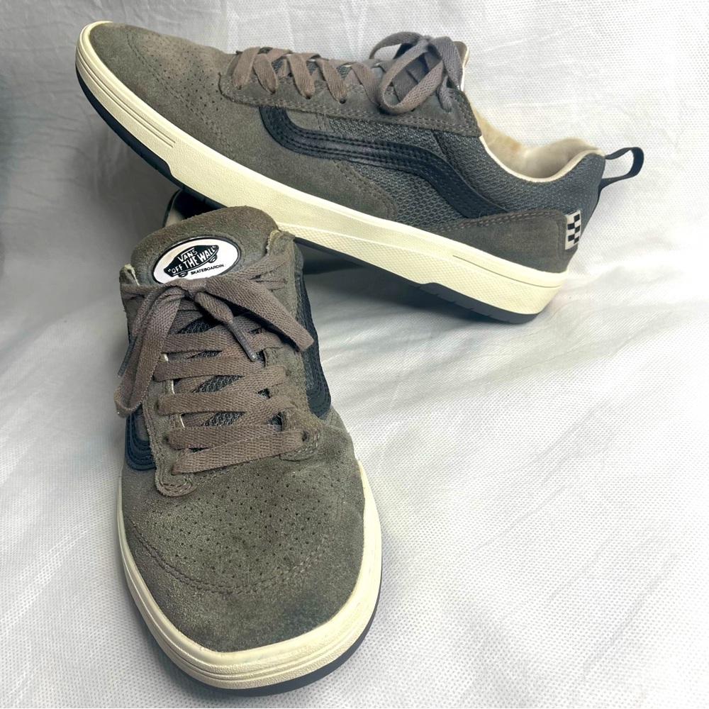 VANS Zahba VR4 Mens Size US 9 EU 42 Impact Waffle Suede Density Foam Grey Black